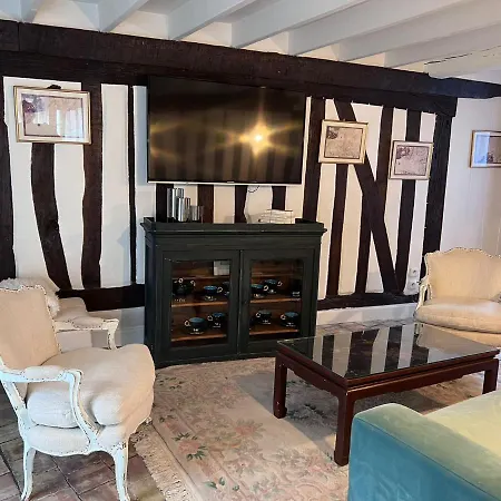 Les Maisons D'augustine, Nouvelle Demeure De La Cour Ste Catherine Honfleur