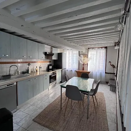 Les Maisons D'augustine, Demeure De Charme De La Cour Ste Catherine Semesterbostad Honfleur