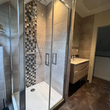 Les Maisons D'augustine, Nouvelle Demeure De La Cour Ste Catherine Hébergement de vacances *