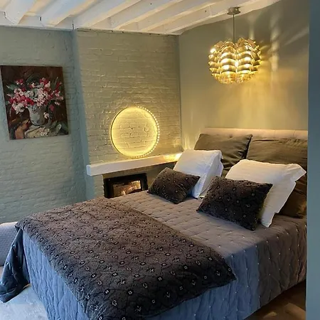 Semesterbostad Les Maisons D'augustine, Demeure De Charme De La Cour Ste Catherine Honfleur