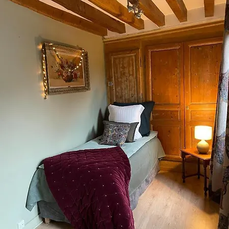 Les Maisons D'augustine, Demeure De Charme De La Cour Ste Catherine Semesterbostad