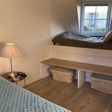 Semesterbostad Les Maisons D'augustine, Demeure De Charme De La Cour Ste Catherine *