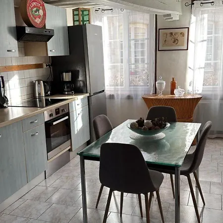 Les Maisons D'augustine, Demeure De Charme De La Cour Ste Catherine Semesterbostad Honfleur