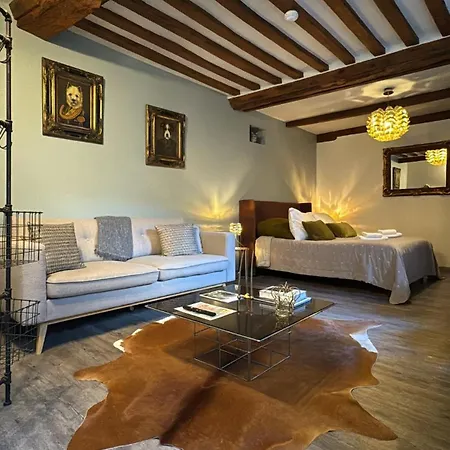 Les Maisons D'augustine, Demeure De Charme De La Cour Ste Catherine *