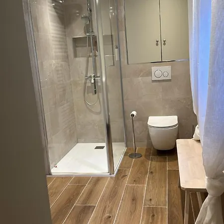 Les Maisons D'augustine, Demeure De Charme De La Cour Ste Catherine Semesterbostad