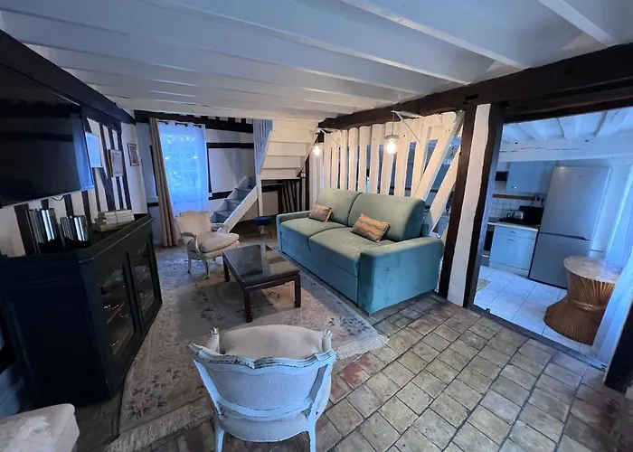 Les Maisons D'augustine, Demeure De Charme De La Cour Ste Catherine *