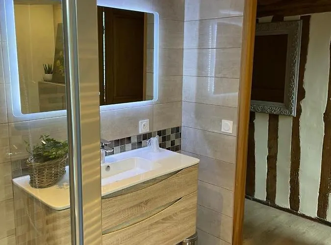 Les Maisons D'augustine, Demeure De Charme De La Cour Ste Catherine