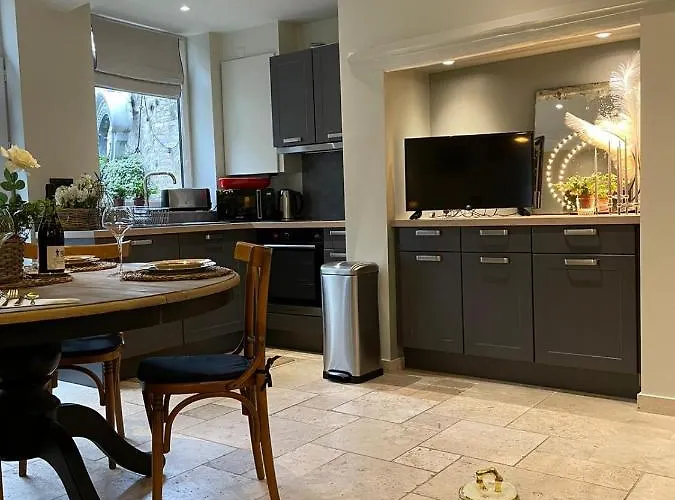 Les Maisons D'augustine, Demeure De Charme De La Cour Ste Catherine *