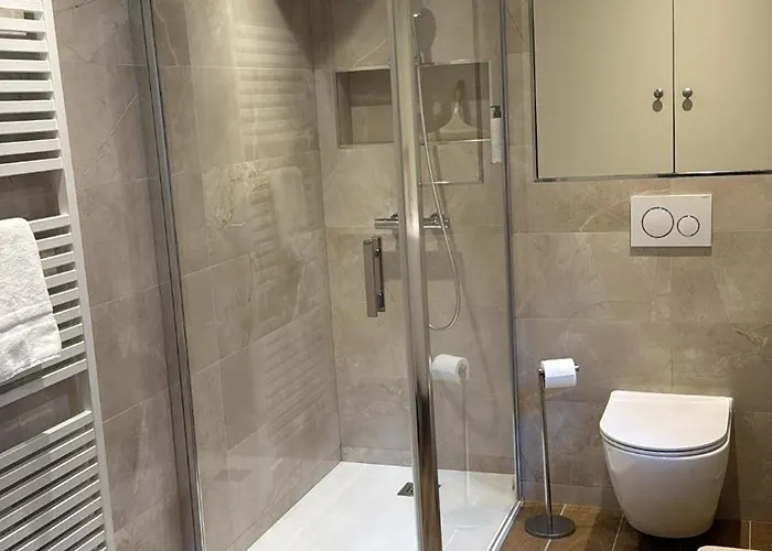 Les Maisons D'augustine, Demeure De Charme De La Cour Ste Catherine