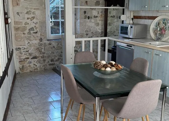 Les Maisons D'augustine, Demeure De Charme De La Cour Ste Catherine Holiday home